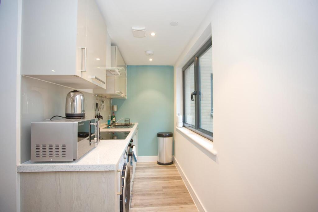 14 Compass Point room 5